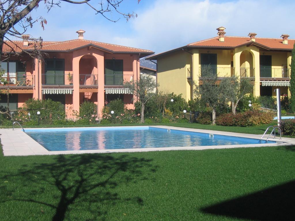 Casa Vacanze Serraglie Raffa Exterior photo